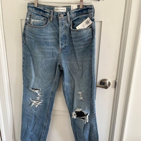 Aritzia Joni Jeans Never Worn - Picture 2 of 3